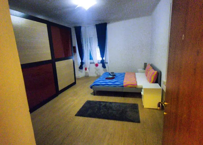 Apartment Dalla Laretta Di Fronte Acquario Di *