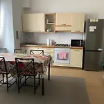 Dalla Laretta Di Fronte Acquario Di شقة *